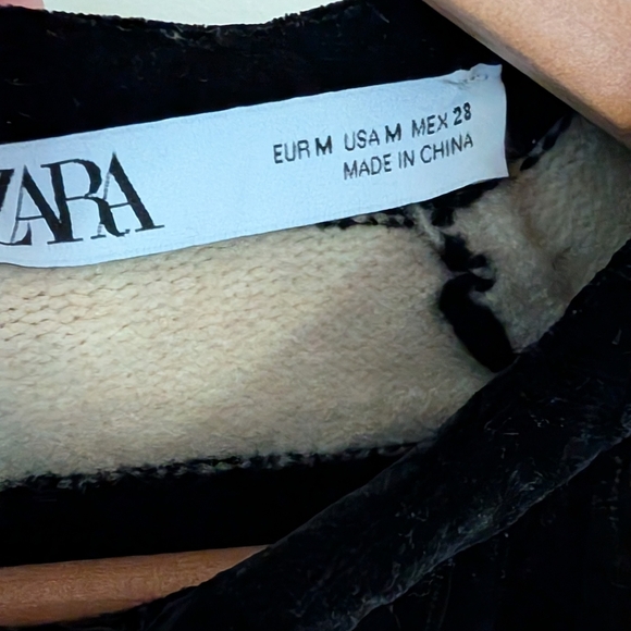 Zara Women's Striped Black and Cream Sweater with Velvet Lace Collar, Sz M - Picture 7 of 8